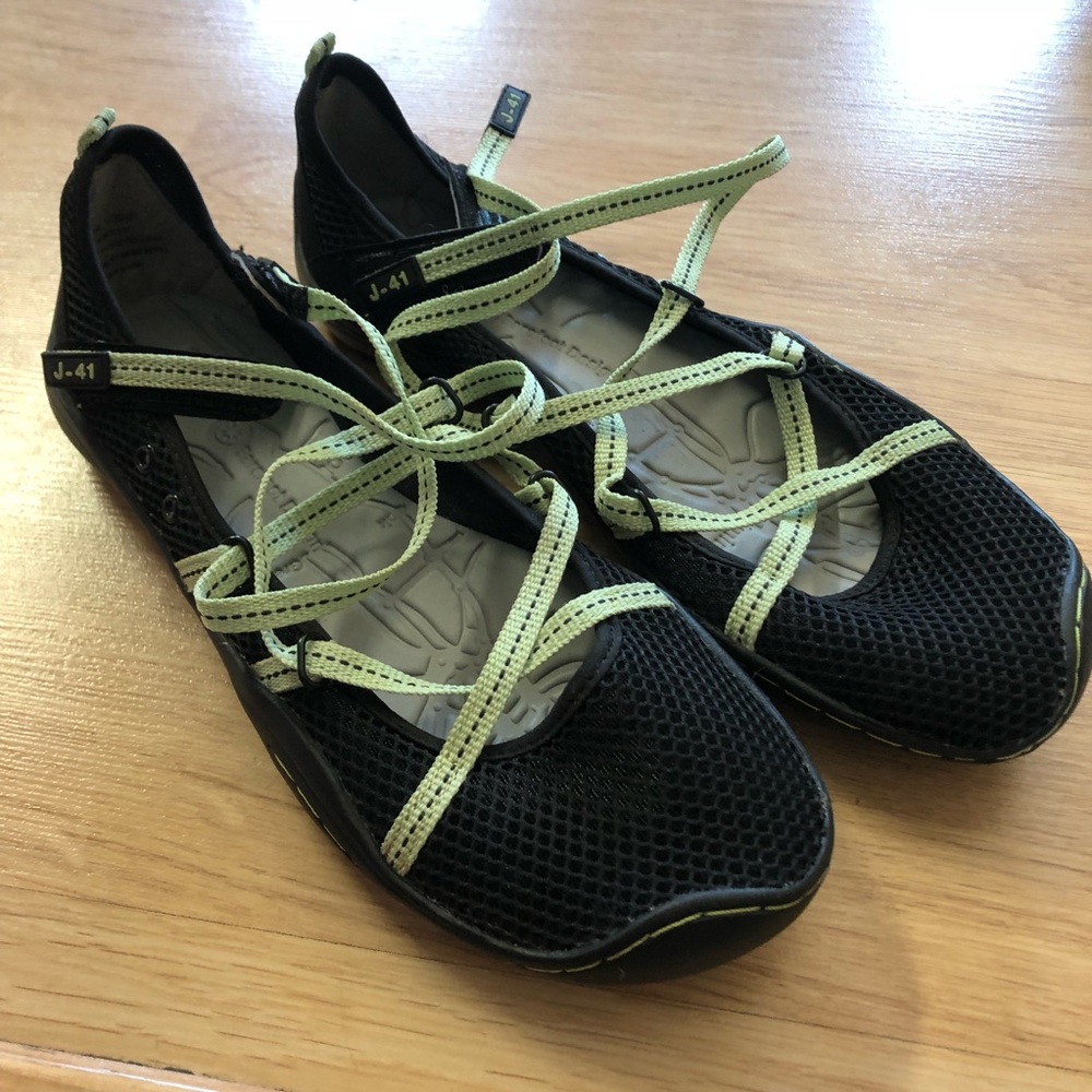 J-41 barefoot design water/hiking shoe 8.5 NWOT